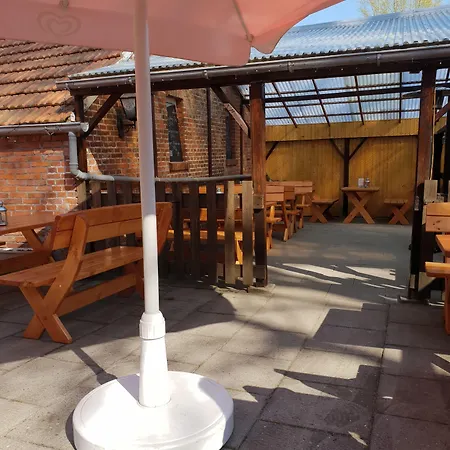 & Restaurant Gulfhof Ξενοδοχείο Έμντεν